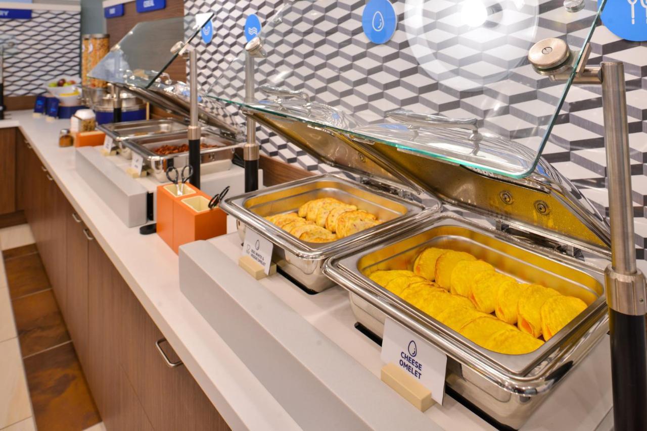 Holiday Inn Express & Suites - Mobile - I-65 By Ihg Buitenkant foto