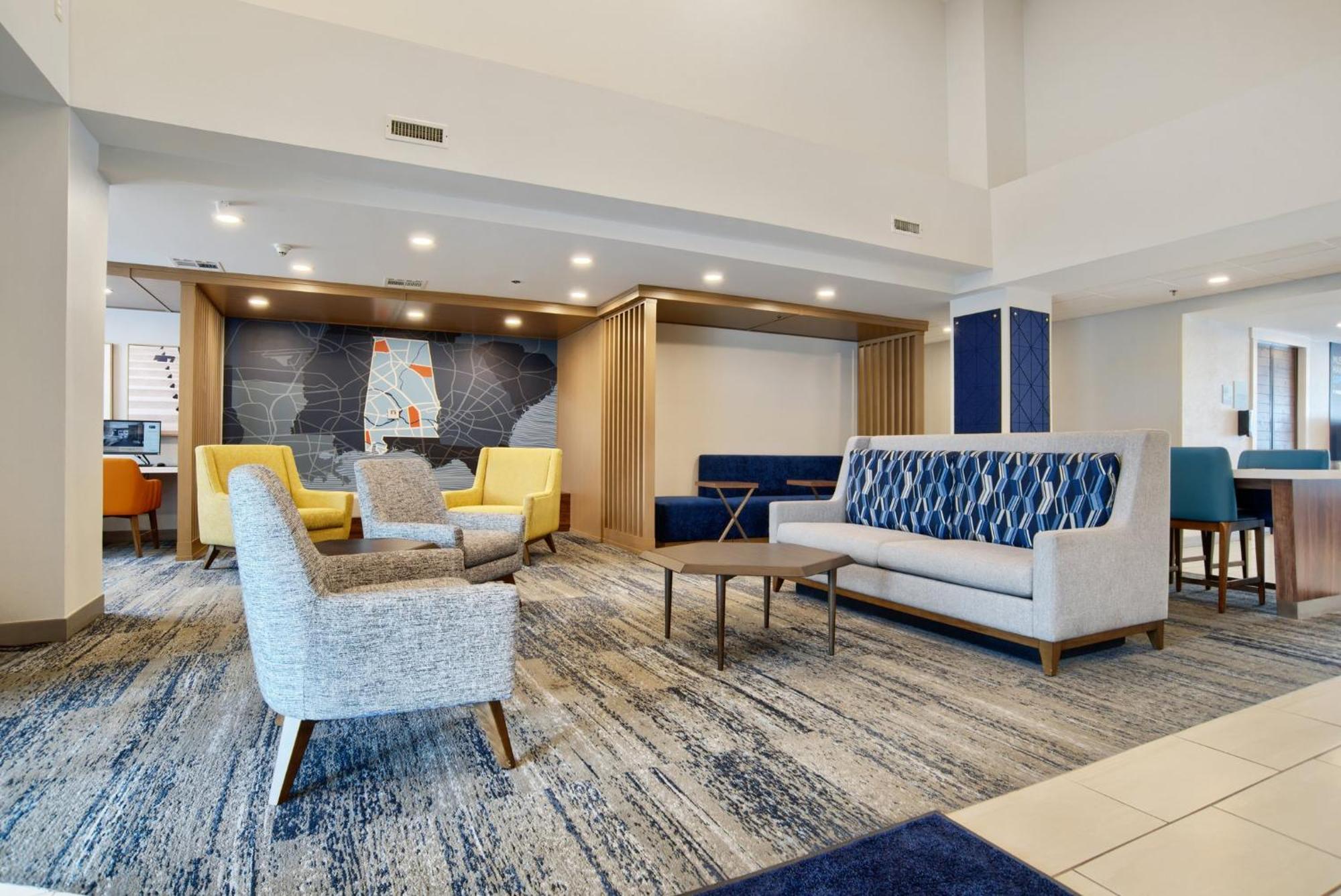 Holiday Inn Express & Suites - Mobile - I-65 By Ihg Buitenkant foto