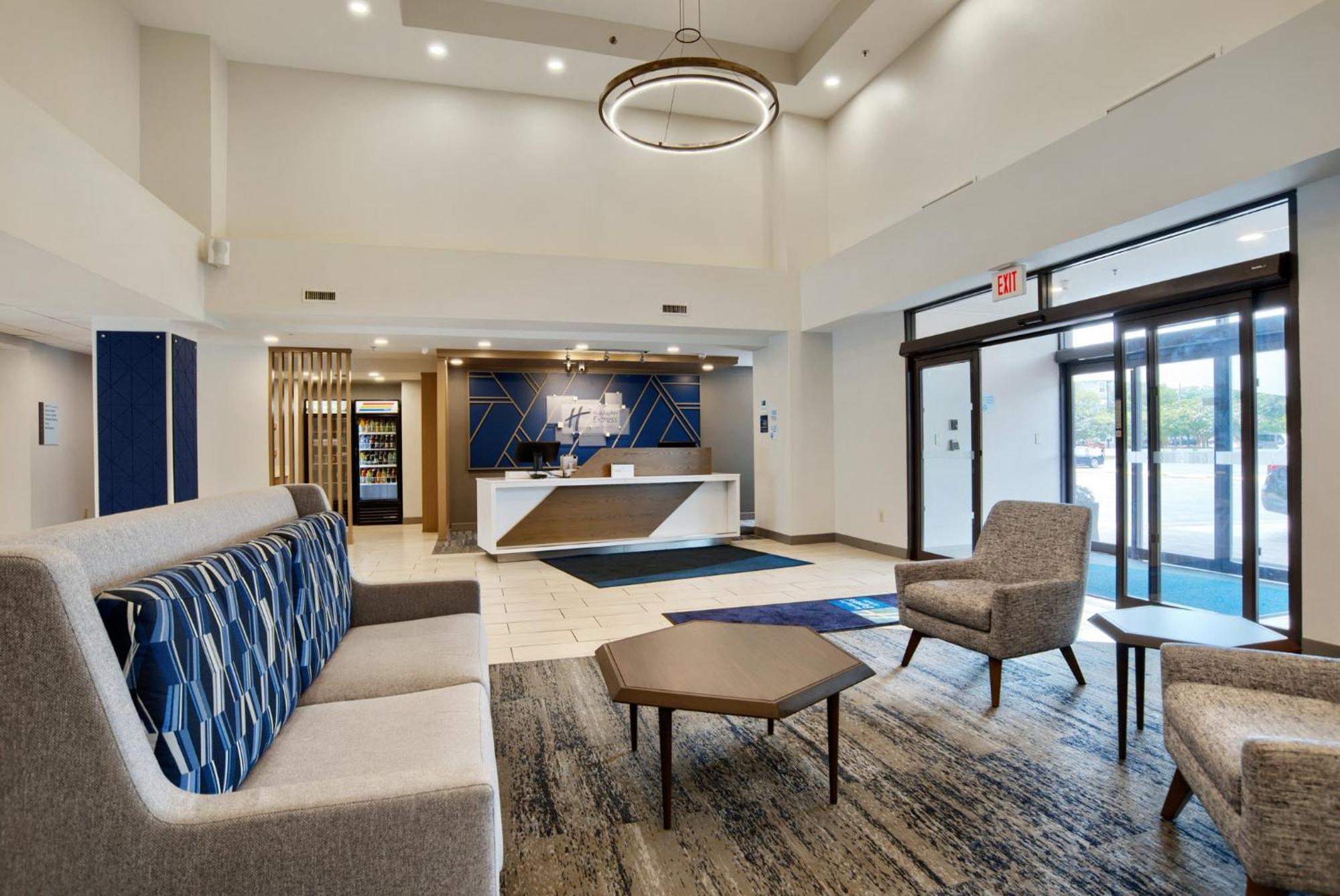 Holiday Inn Express & Suites - Mobile - I-65 By Ihg Buitenkant foto